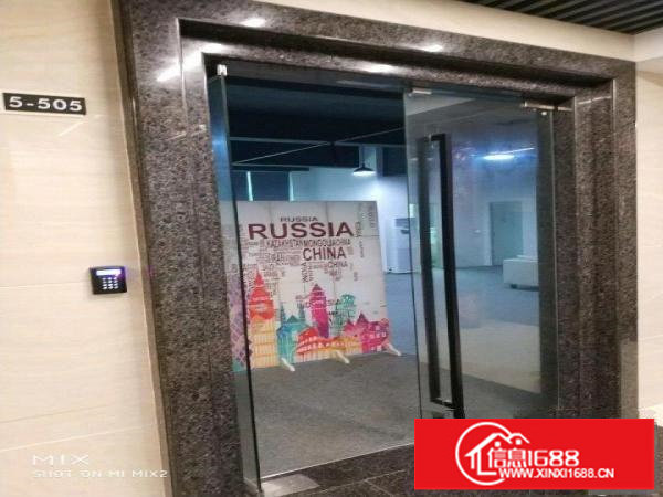 百鸽笼深特变科技园120平米电商办公室