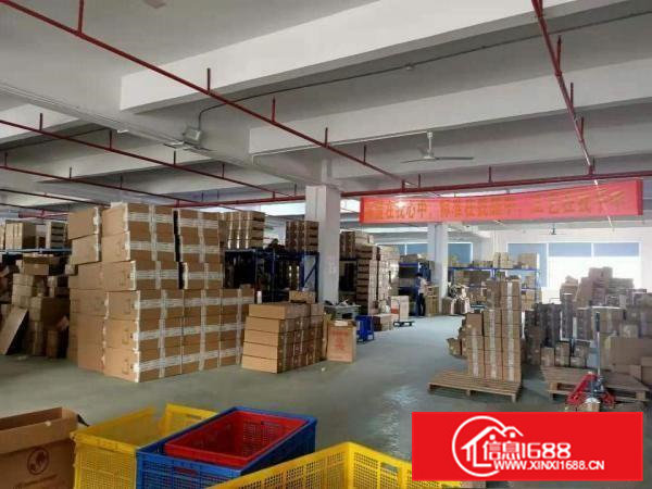 凤岗雁田工业园内厂房出租楼上1800平有喷淋，水电齐全