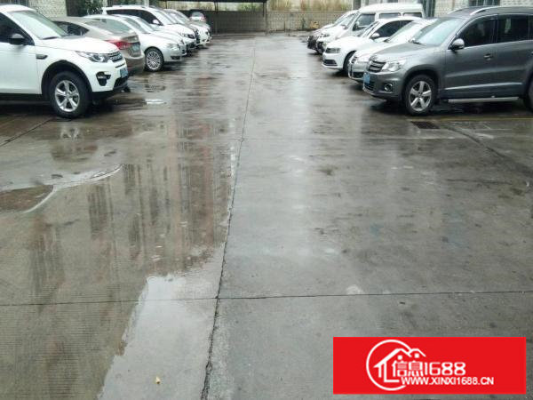 精装修！平湖华南城南门1050平方带装修标厂房出租