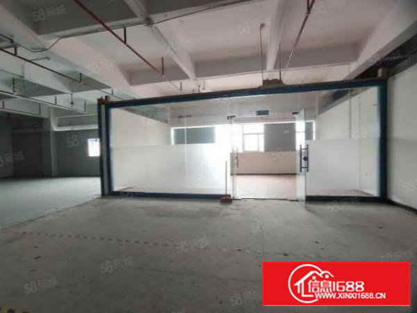 宝安西乡，大型花园式工业园，楼上1600平带装修厂房出租！