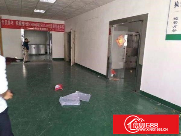 龙岗龙西三楼1180平方米厂房出租，带红本带装修