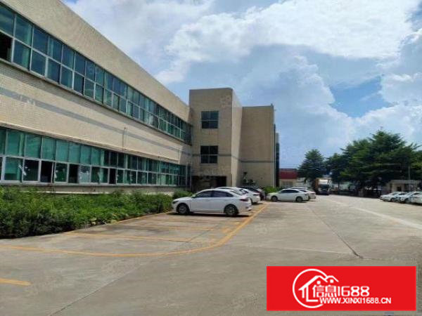 清溪三中主干道旁新出一楼标准厂房1300平，现成装修水电齐全