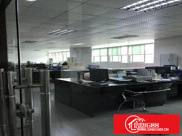 粮食集团附近二楼4300平方厂房出租带装修