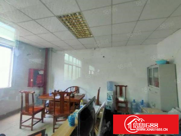 沿江高速路口实际面积出租580m，28元租金含税