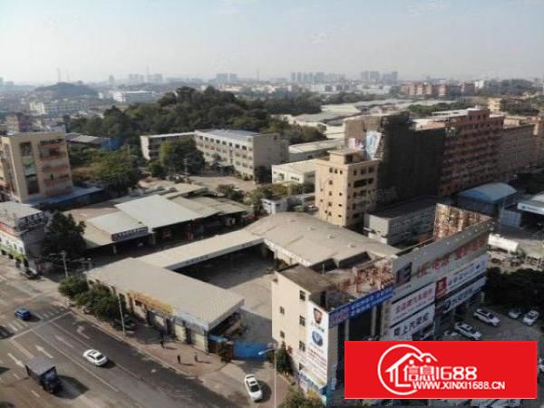 位于成熟工区！交通方便！独门独院！现成装修！好招工！租期长！