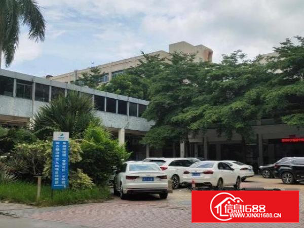 厂房位于沙井马鞍山地铁口附近，带装修，吊好顶全新地坪机