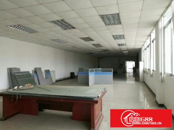 大运新城地铁站附近现整层厂房1200平招租（可分租）