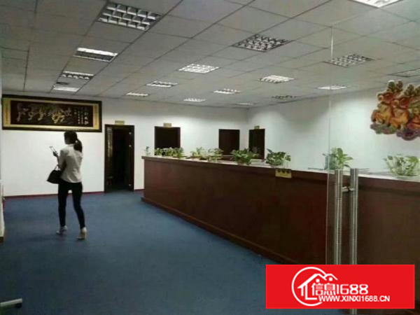 龙华大浪楼上带装修厂房2650平方急租