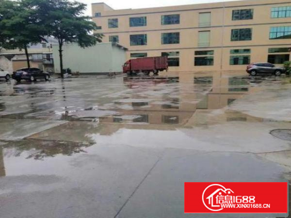 石排李家坊标准厂房一楼700平方分租，带牛角现成装修