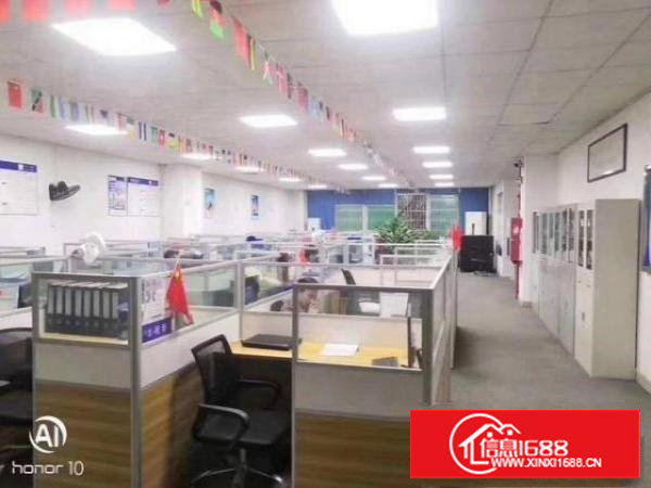 塘厦四村社区新出整层2500平方带装修厂房出租，超高使用率