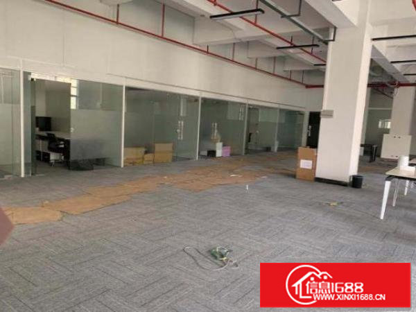 龙岗花园式厂房三楼910平出租水电办公室齐全