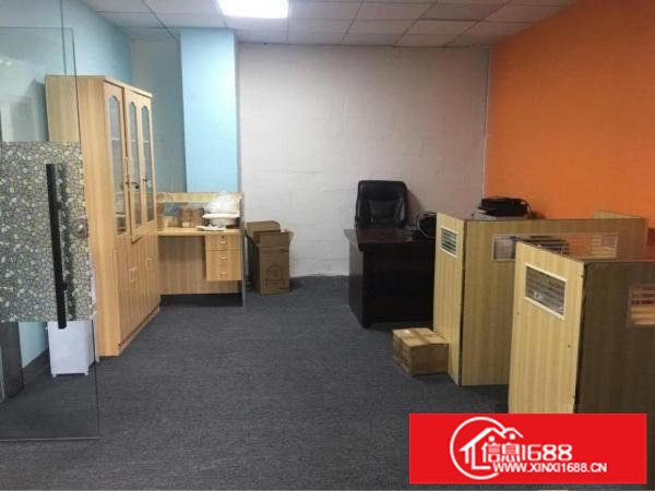 大浪华霆路水围工业区新出450平米带装修厂房出租