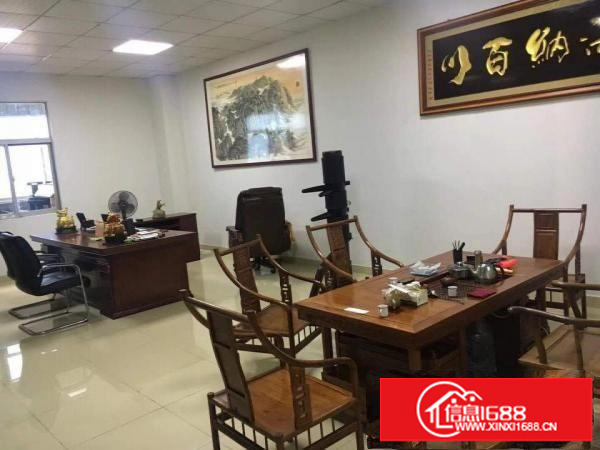 平湖辅城坳工业区3楼900㎡厂房招租，临近高速口