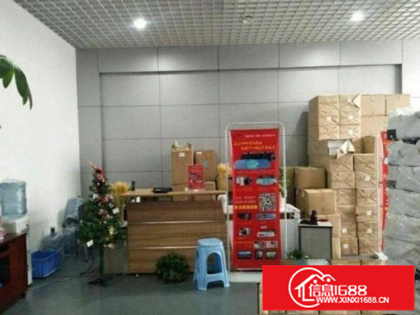 横岗红本厂房5楼800平带豪华装修招租，拎包入住