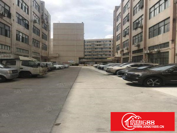 布吉李郎厂房一楼1000平方带精装修火爆招租