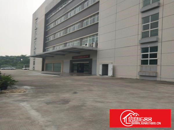 塘厦138刚空出2600平标准楼上,带装修地坪漆,电梯直达