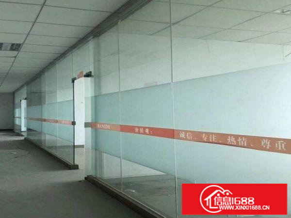 横岗楼上1350平米精装修办公室独立3吨货梯