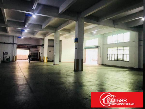 横岗安良社区独院分租一楼厂房2500平米空地大