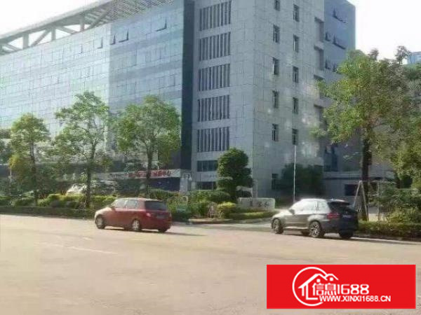 五和地铁口空出3楼800平带装修适合电商贸易办公