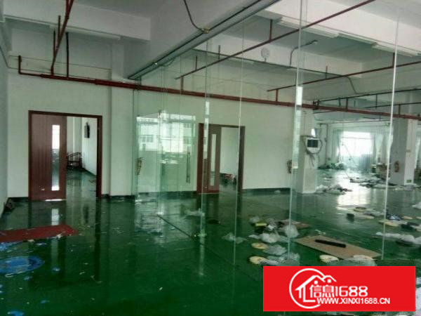 出租龙岗区坪地精装修厂房450平水电齐全带地坪漆喷淋