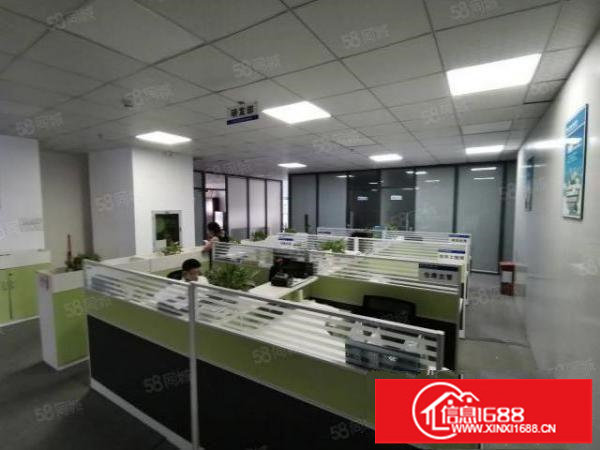 松岗潭头临近沙井新出三楼厂房1400平，精装修，无转让费