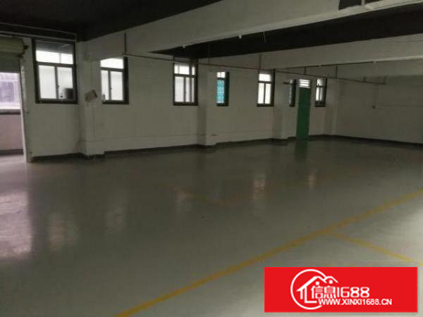 民治万众城旁新出三楼220平带装修适合办公仓库