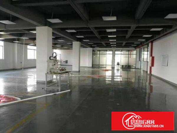 塘厦大坪近深圳标准3楼1580平方！双面窗户采光现成装修