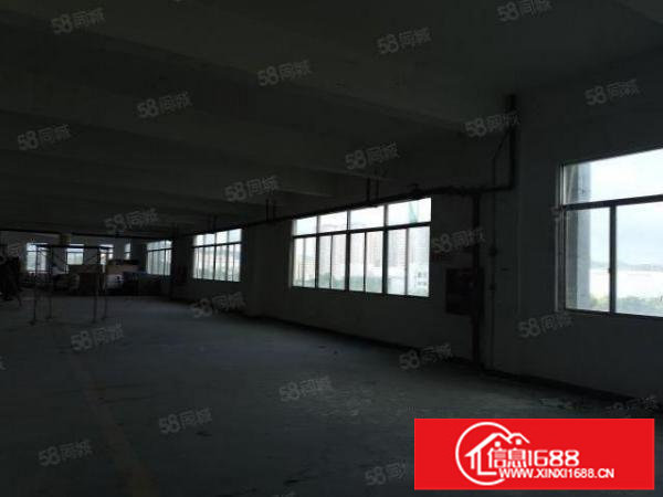 深圳龙华新区龙澜快速线主干道边楼上整层厂房3000平方出租!