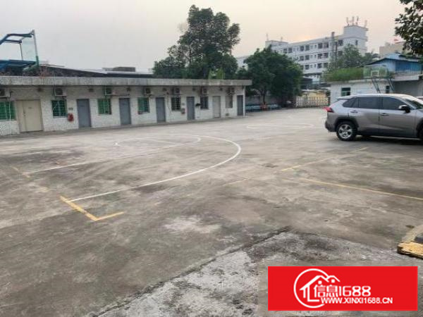 平湖华南城地铁口边上新木工业区新出一楼厂房出租