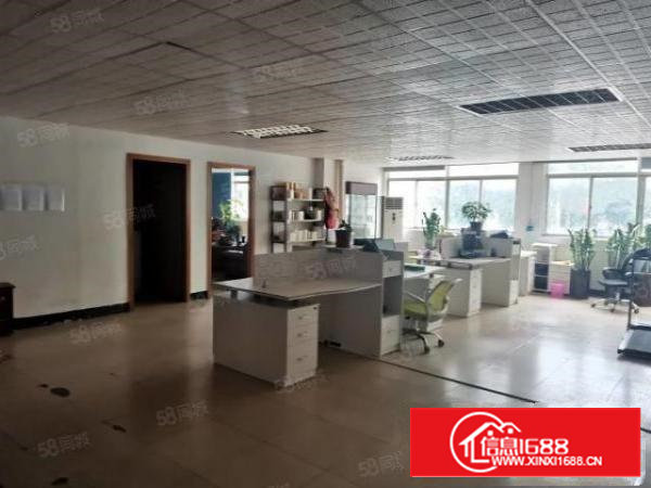 石岩物流园旁2楼一整层650平，精装修，无转让费