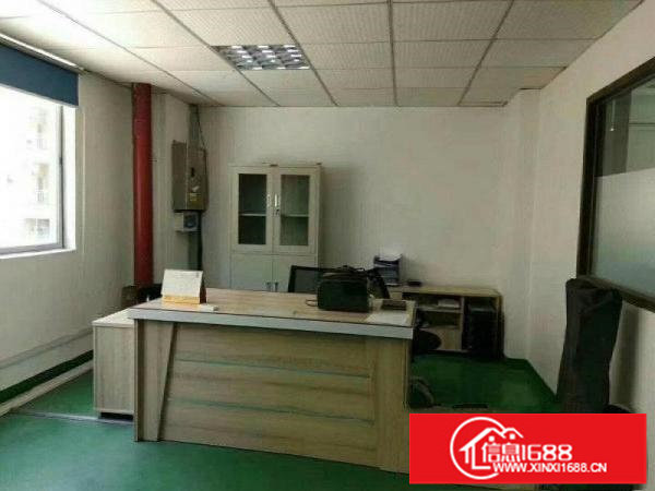 龙岗宝龙街道龙东新出标准厂房二楼600平方现成水电带装修厂房