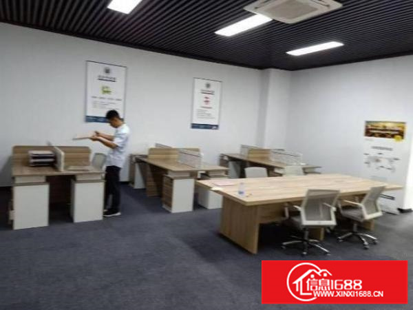 布吉大芬地铁口新出175平精装修办公室，适合办公电商等