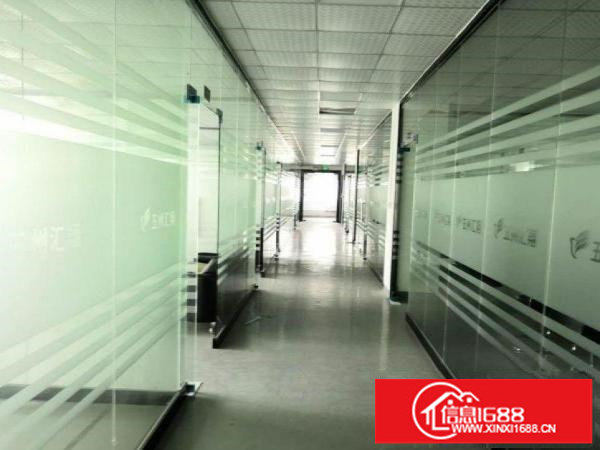 龙岗区龙岗2楼标准厂250平方房出租，带豪华装修！