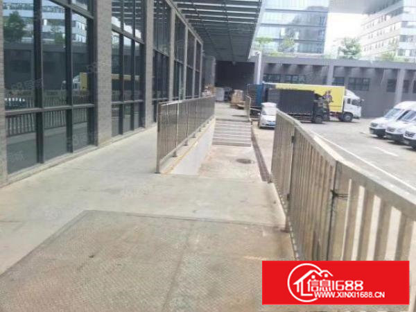 石岩山城工业区6000平米厂房仓库出租带卸货平台