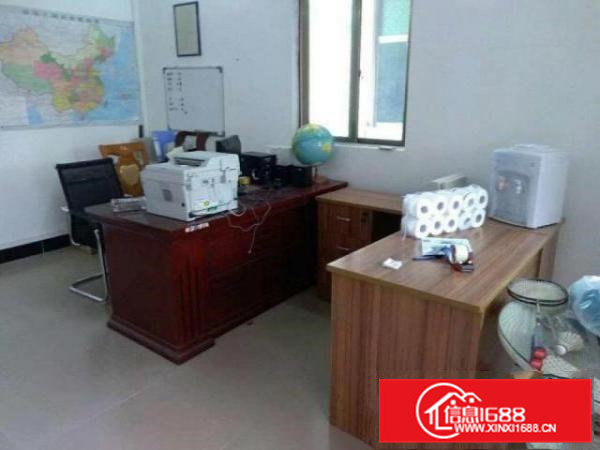 清溪工业厂房一楼1000方带办公室，全新地坪漆，带消防喷淋