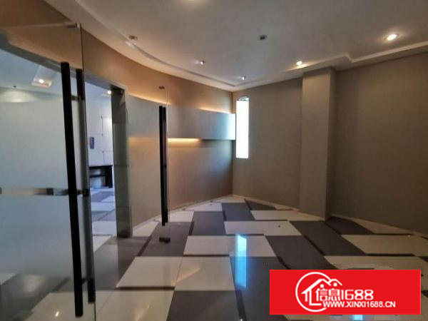 【塘厦四村1500平米工业园二楼厂房，内有消防和线路】