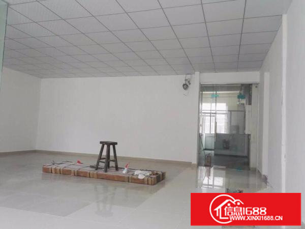 平湖罗山工业区新出经典小独院厂房2600平招租（可分租）