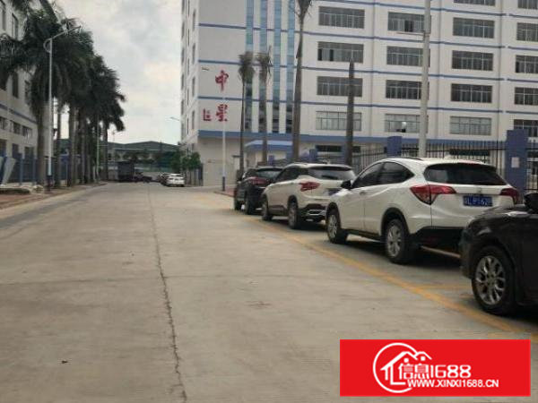 实业客户分租一层厂房1800平方，不赚房租和水电费用！