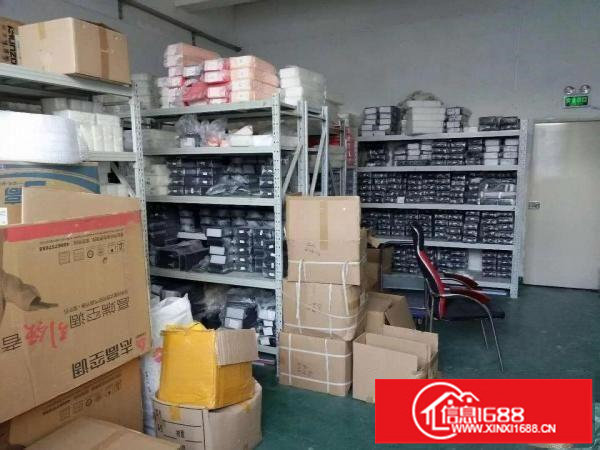 龙岗五和地铁口新出楼上精装办公厂房310平出租