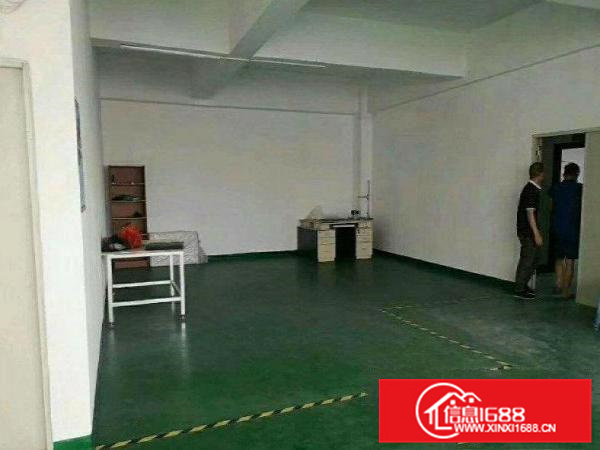 石湾滘吓村楼上800平厂房全新带装修