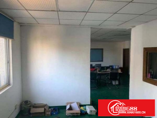 松岗东方社区蚌岗新出楼上500平精装修厂房，实际400平