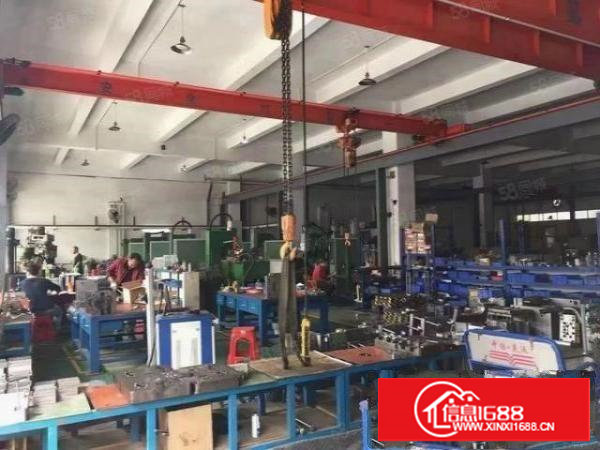 乌沙标准一楼1700平现成行车3台，模具注塑车间入住即可生产