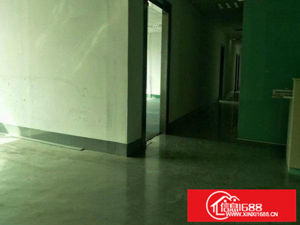 横岗一楼楼上厂房300平到1200平米仓库便宜出租