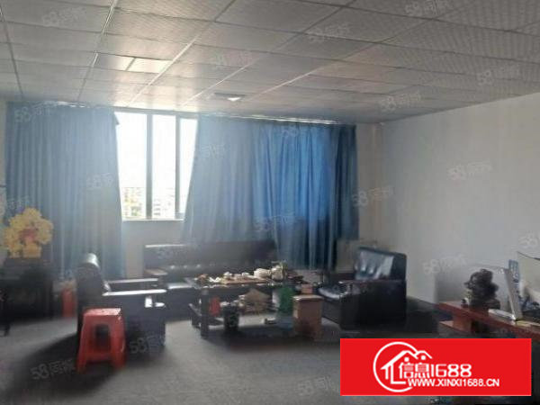 石岩官田塘坑村434平米精装修厂房出租水电到位