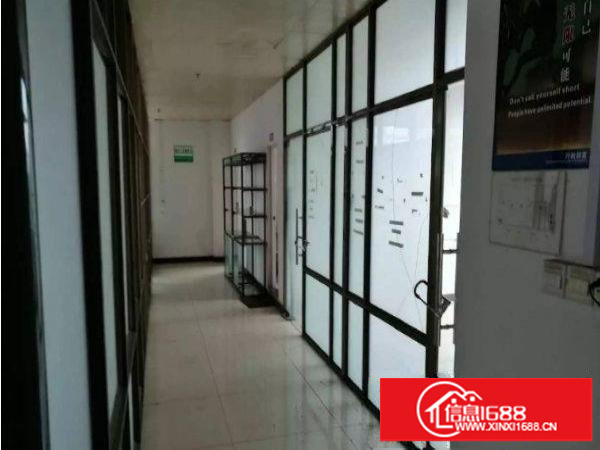 龙岗区嶂背楼上1300平格局方正厂房招租