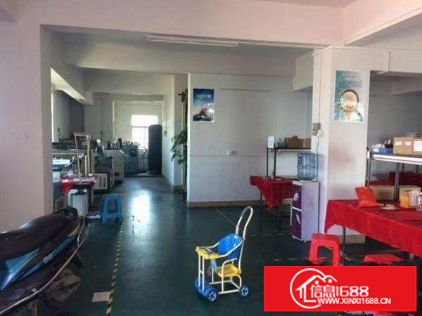 出租龙岗区南联新出标准三楼厂房800平米出租