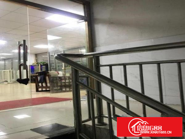 价格便宜，面积大，周围交通生活便利