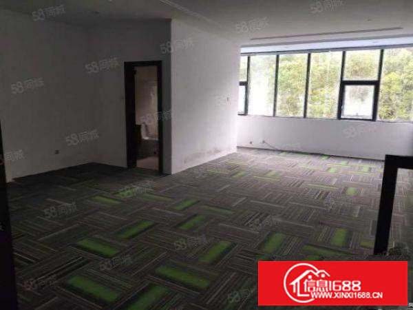 盐田港附近新出楼上200平带精装修红本厂房出租，可分租