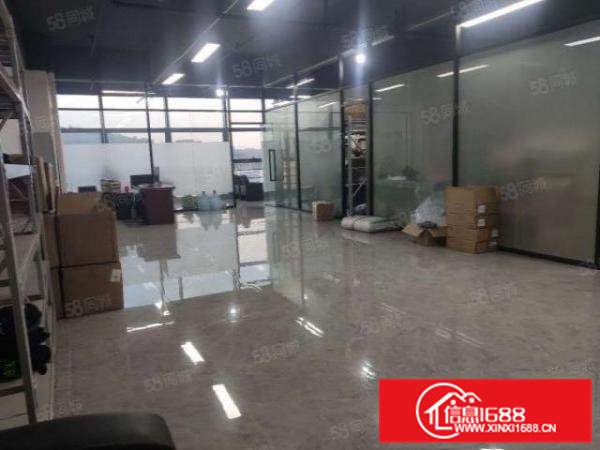 凤岗新出楼上300平方现成办公室精装修拎包入住！！