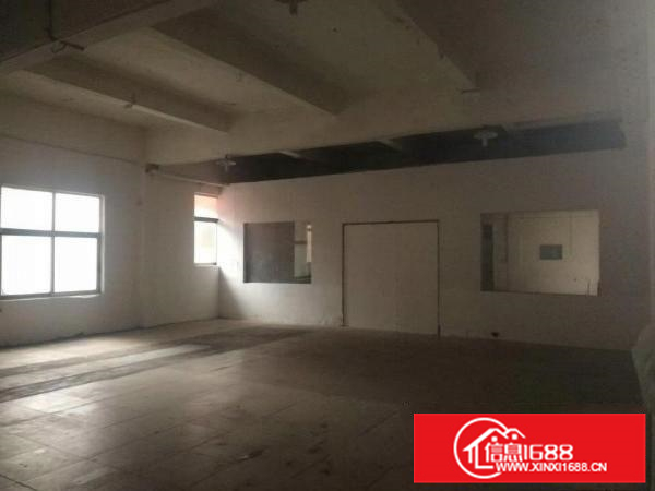 容桂厂房有现成办公室，出去就是大马路